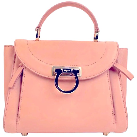 SOLD’hostpick Stunning Salvatore Ferragamo "Mini" Top Handle Handbag - Picture 6 of 7